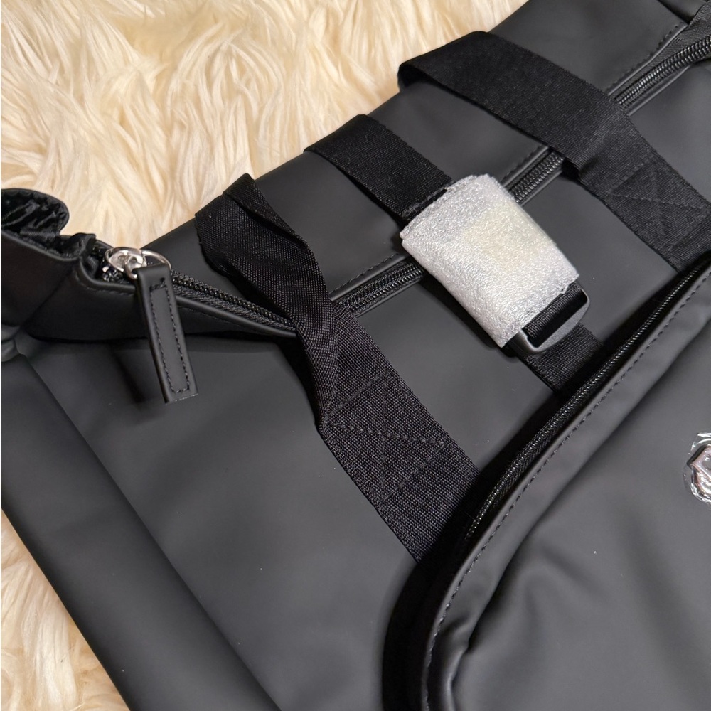 Hugo boss new large backpack - Picture 5 of 5